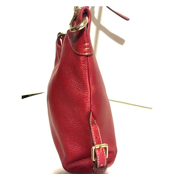 Dooney bourke Vibrant Red Leather Crossbody Bag with Adjustable Straps - Picture 4 of 11